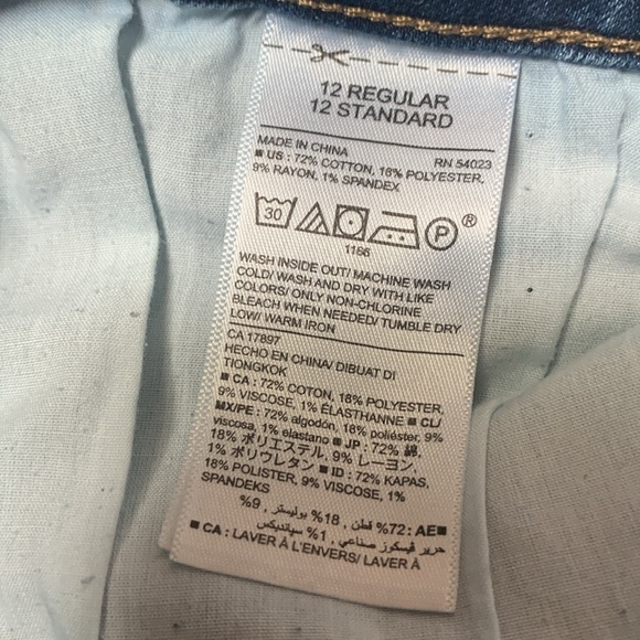 Old Navy Blue Skinny Jeans Classic Style - Picture 3 of 6